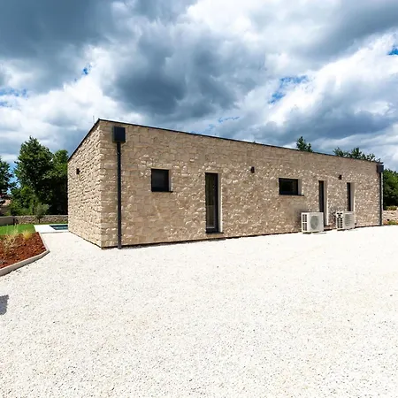 Frame Garden West By Interhome Svetvincenat