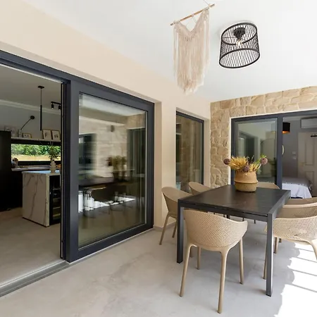 Villa Frame Garden West By Interhome Svetvincenat